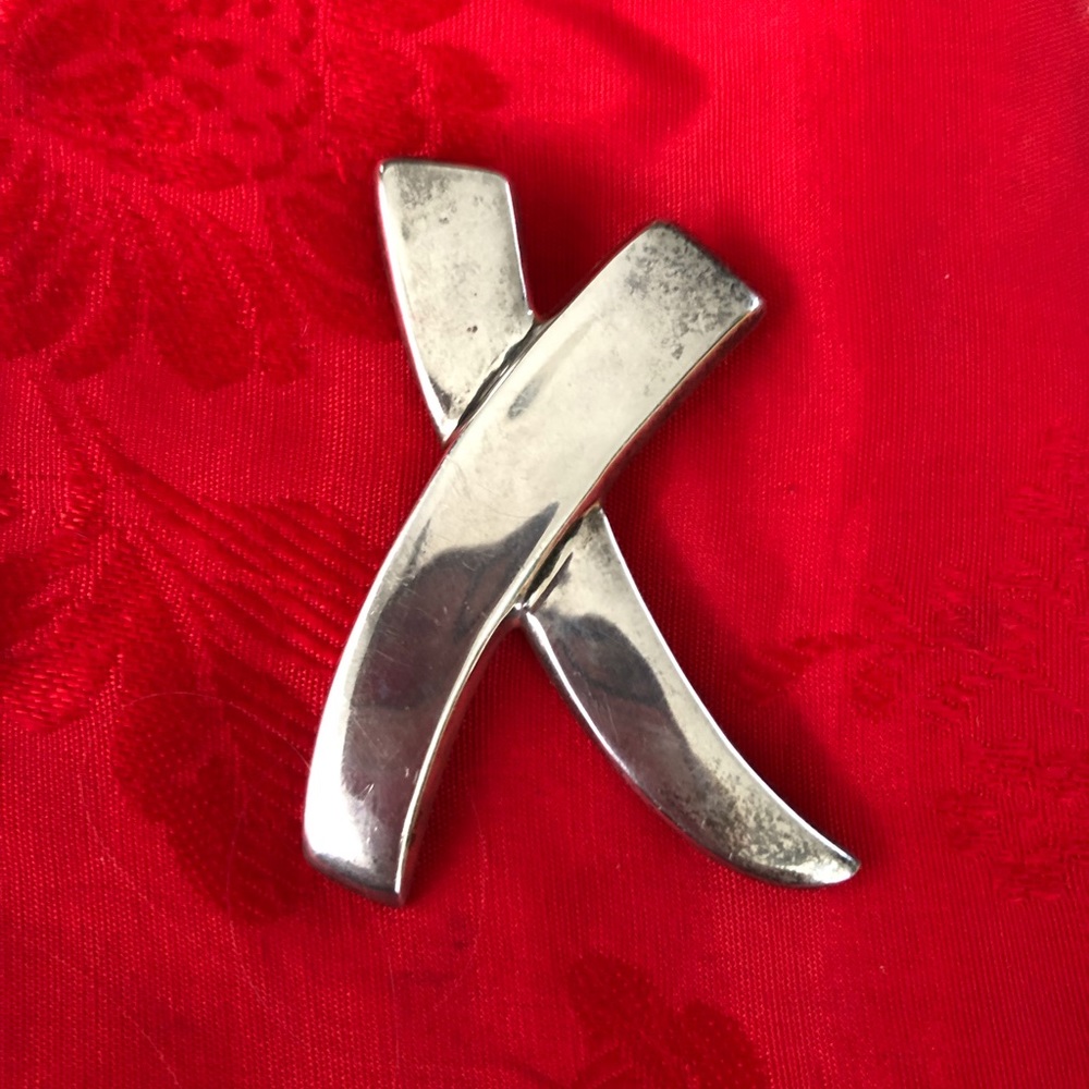 Vintage sterling X pin.